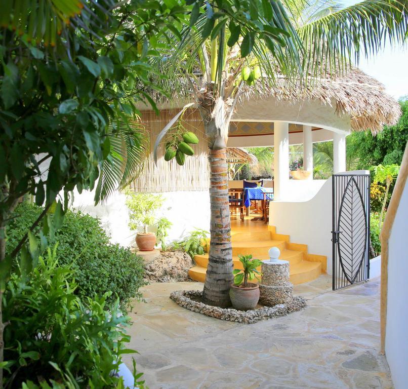 Zawadi Residence Ватаму Екстериор снимка