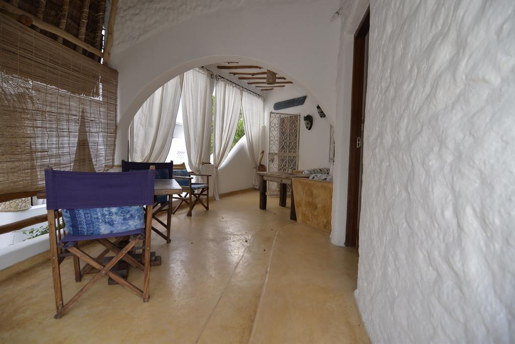 Zawadi Residence Ватаму Стая снимка